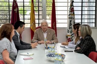 Nos complace poder informaros que ayer nos reunimos en la sede de la FPHRM con  el  EURODIPUTADO  Marcos Ros Sempere, acompaño por las concejalas del Ayto. de Murcia, Carmen Fructuoso Carmona y Ainhoa Sánchez Tabares,  para tratar y poner en valor nuestras tradiciones,  nuestras señas de identidad, la cultura tradicional, el folklore de la Huerta de Murcia y su proyección en Europa. Hemos de  catalogar el encuentro como interesante, del que esperamos halagüeños resultados. Atentamente, Juan García Serrano 🤝❤️