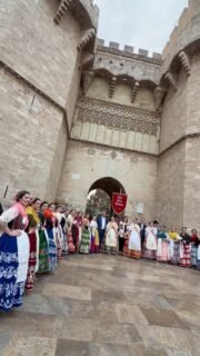 Más momentos de nuestras candidatas a Reina de la Huerta 2026 en su paso por Valencia 👑🌸

Instantes de la convivencia paseando por las calles de la ciudad, compartiendo charlas, risas y conociendo nuevos rincones juntas. Una experiencia que suma recuerdos y compañerismo en este bonito camino hacia la primavera. ❤️